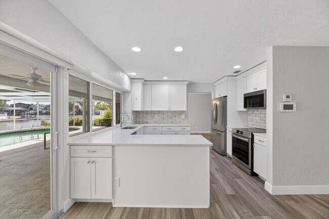 Photo - 6305 Cottonwood Ln