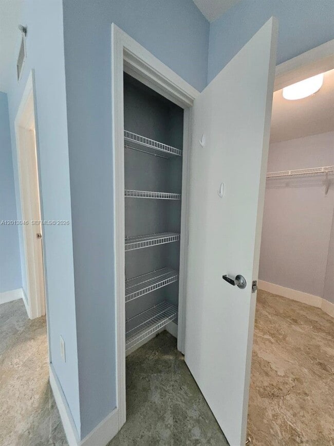 9055 SW 73rd Ct Unit 1008