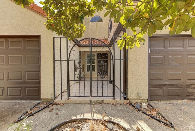 Photo - 16235 Golf Club Dr