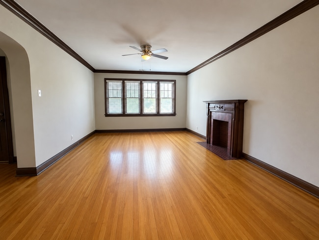 Photo - 7305 Pershing Ave Unit 2W