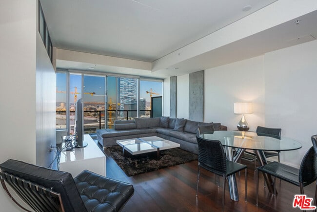 Photo - 1155 S Grand Ave Unit 2006