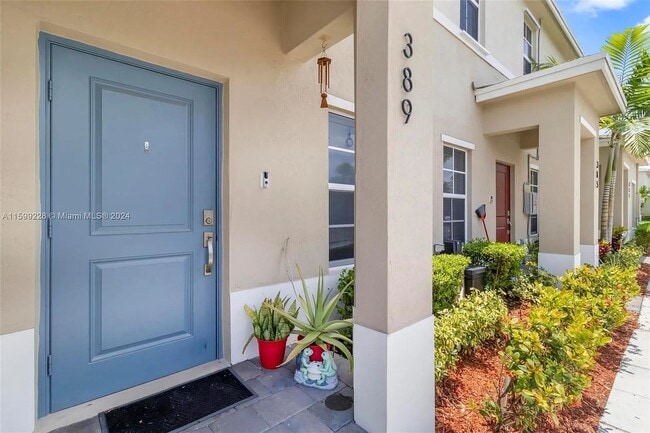 Building Photo - 389 NE 5th Pl