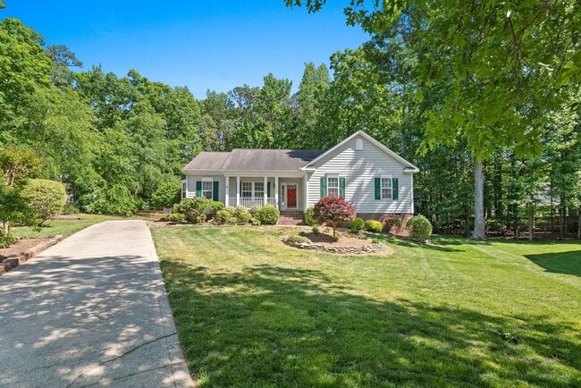 (Coming Soon) 3 Bedroom w/ 2 car Garage (L... - (Coming Soon) 3 Bedroom w/ 2 car Garage (L... House