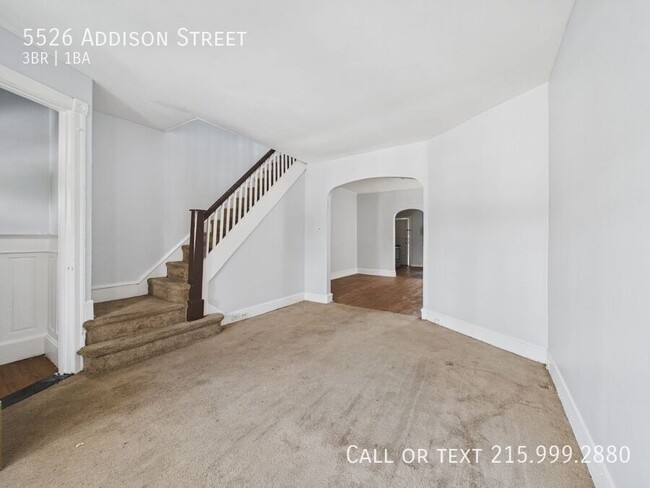 Photo - 5526 Addison St
