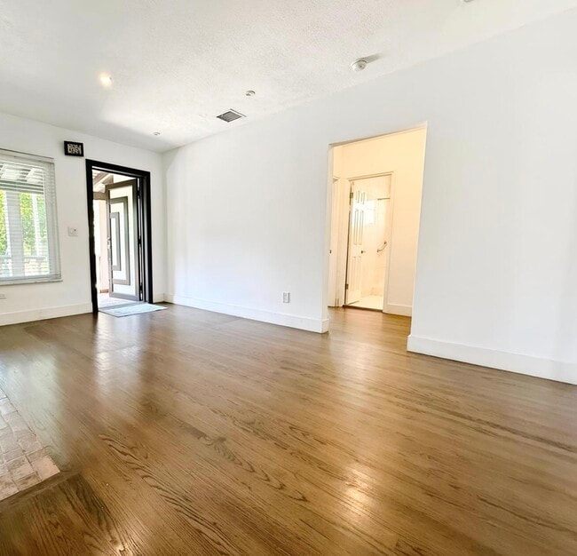 Photo - 1500 SW 18th St