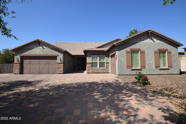 Building Photo - 2192 E Coconino Pl