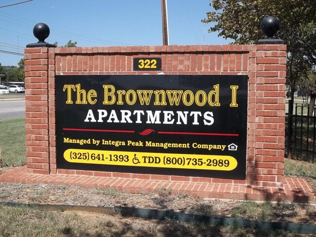 Building Photo - 322 Bluffview Dr Unit #322