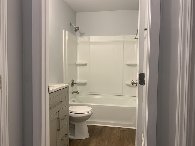 Photo - 924 Chapman Cir