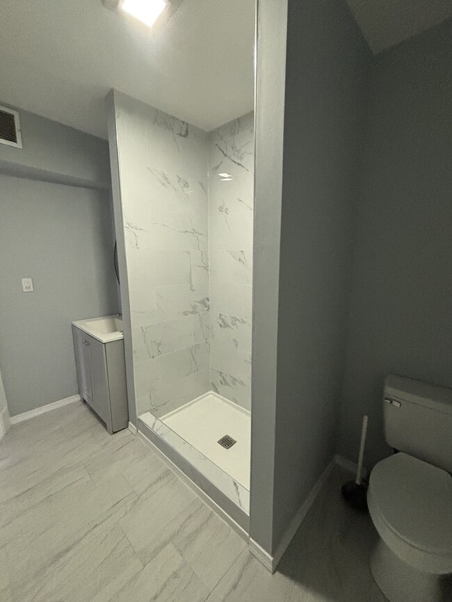 Photo - 418 Mill St