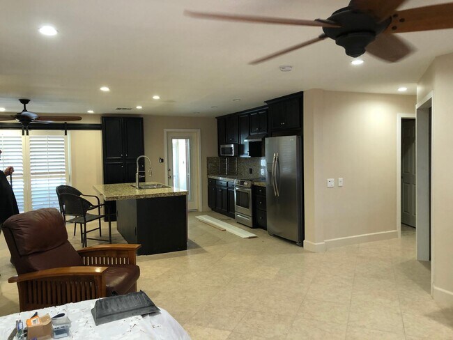 Photo - 2412 S Stanley Pl