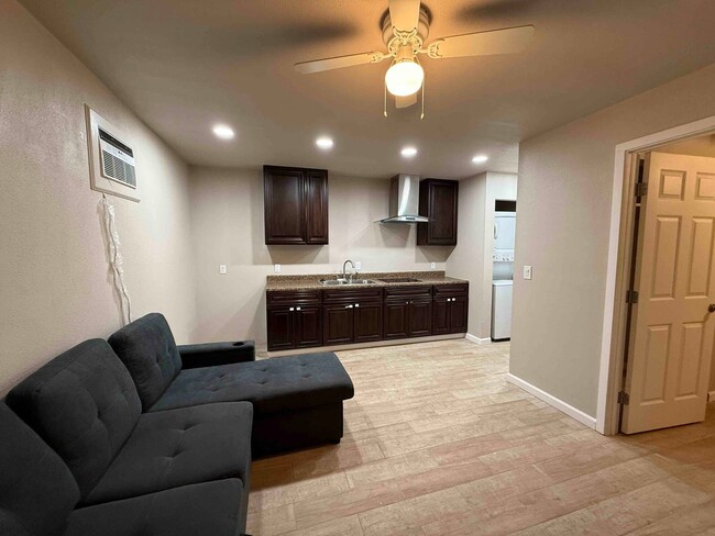 Very Nice 1 Bed 1 Bath Unit - Very Nice 1 Bed 1 Bath Unit Casa