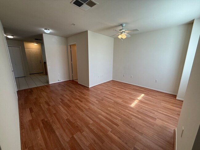 Photo - 600 Hosking Ave Unit B