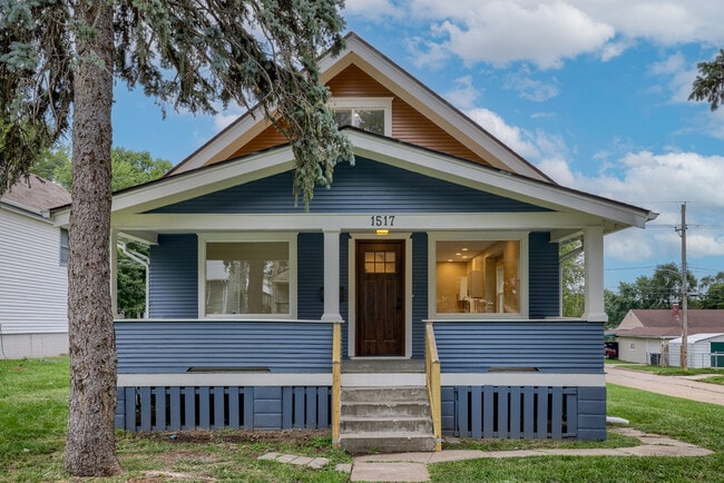 Building Photo - 1517 Z St Rental
