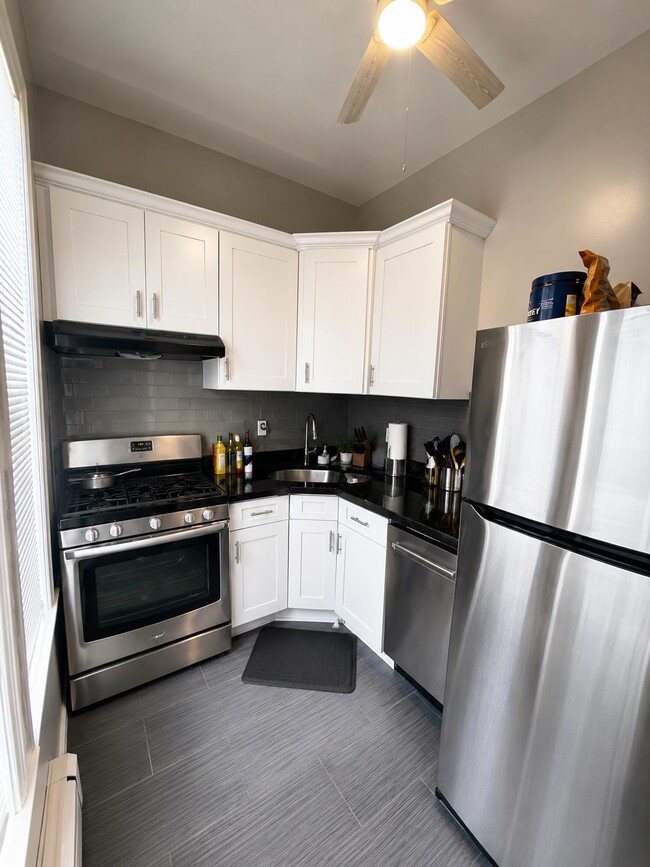 Photo - 155 Bowers St Unit 2F