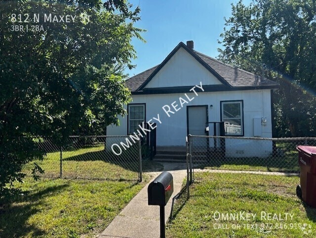 Building Photo - 812 N Maxey St Rental