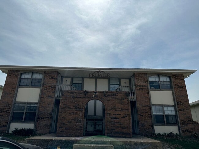 Building Photo - 302 W Montgomery St Unit 302-4