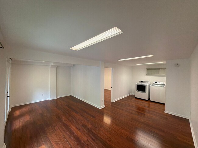 Photo - 213 S Summit Ave Unit 213 S Summit Avenue