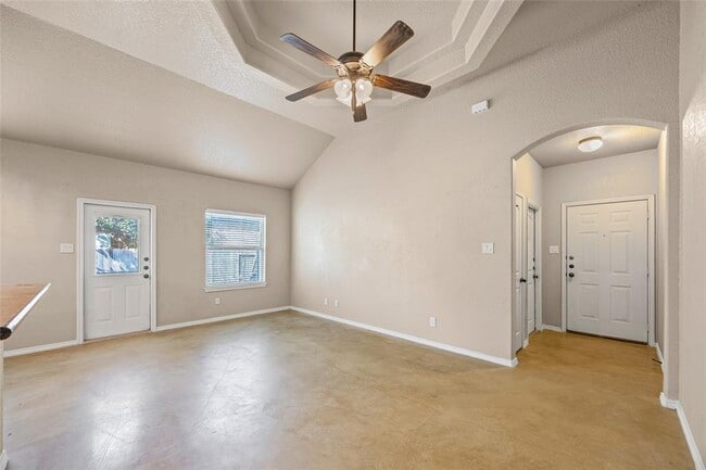 Photo - 256 Rosalie Dr