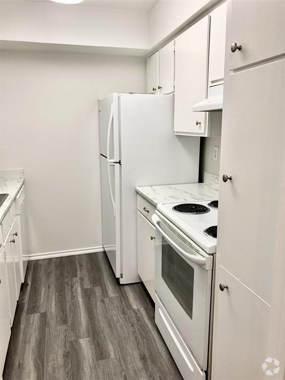 Building Photo - 800 Post Oak Blvd Unit 21 Rental