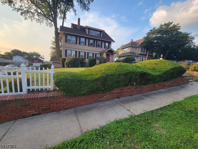 Building Photo - 1 Berkeley Heights Park