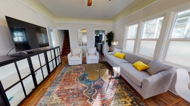 Photo - 2808 E Spring St