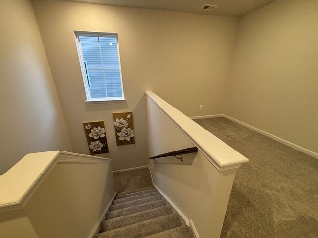 Photo - 1243 Red Clover Ln