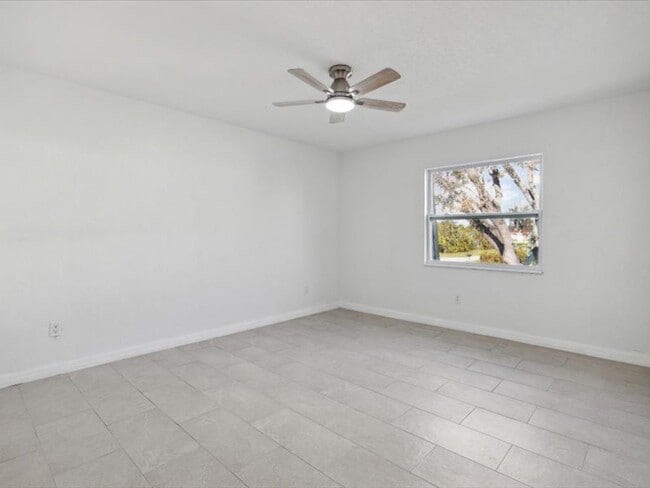 Photo - 16200 Dublin Cir