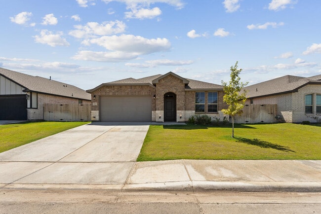 2129 Trailhead Dr