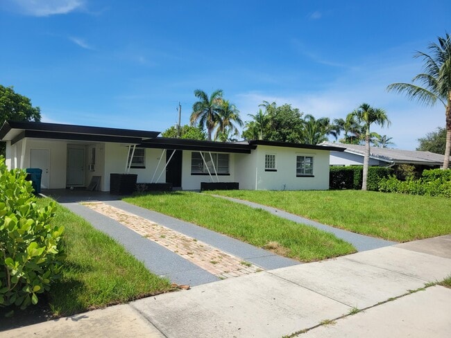 Building Photo - 621 NE 9th Ave Rental