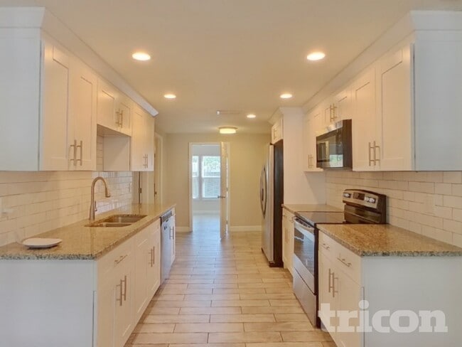 Photo - 4460 49th Ave N