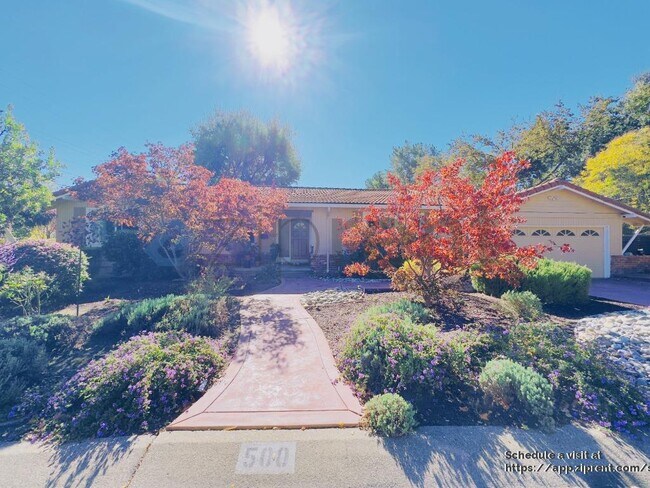 Photo - 500 Malaga Way