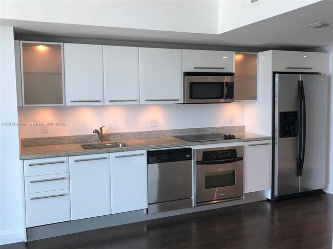 Photo - 185 SW 7th St Unit 3806