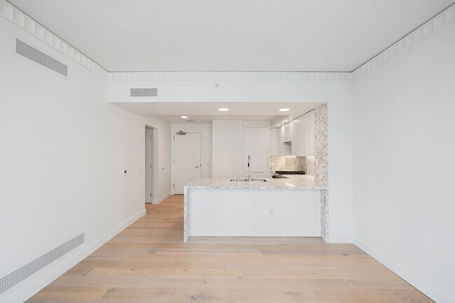 Photo - 875 California St Unit 606