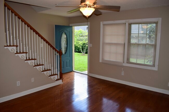 Photo - 190 Regency Point Path Unidad 190