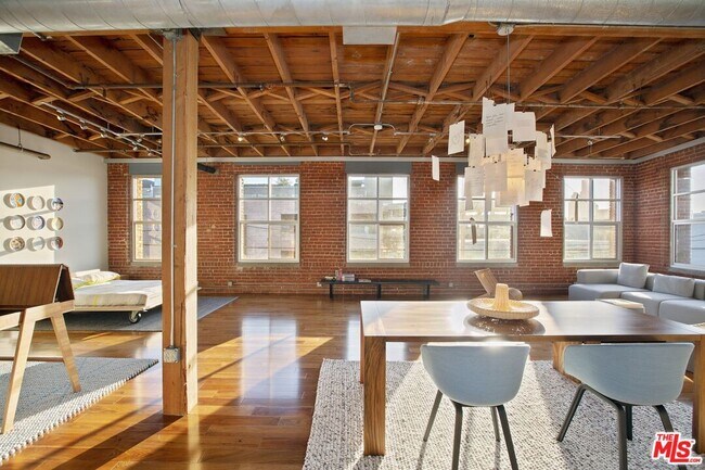 Photo - 500 Molino St Condo Unit 204