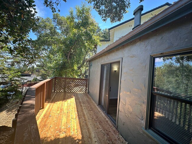 Photo - 0126 - EMERALD HILLS Unidad ADU