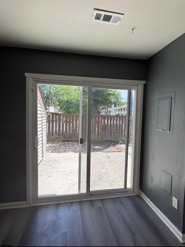 Photo - 2428 Arbor Ct Unit 2428