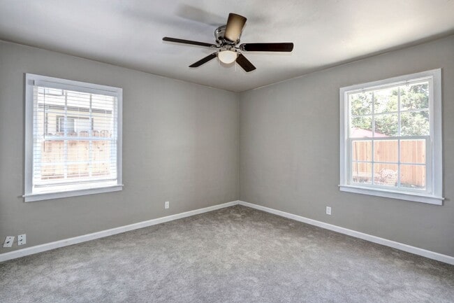 5400-5402 Folsom Blvd