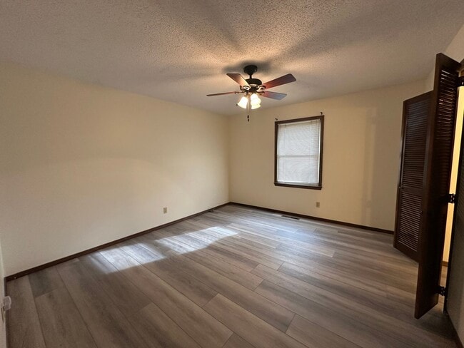 Photo - 3 bed 2 bath in Springfield