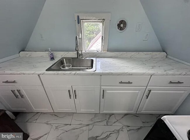 Photo - 110 S Broad St