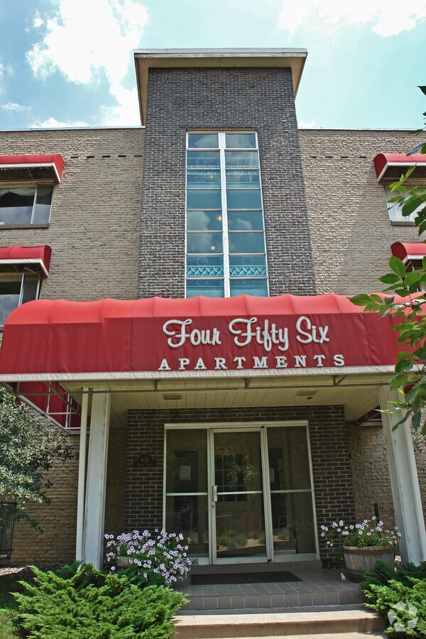 Westrise - Westrise Apartments