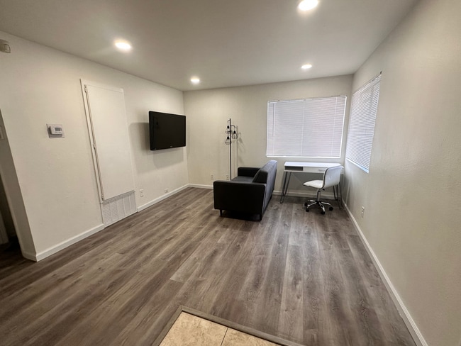 Photo - 1301 Massachusetts Ave Unit 205