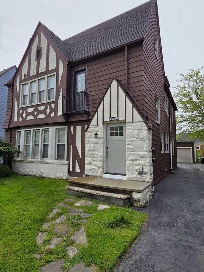 Photo - 17424 Winslow Rd Unit DN