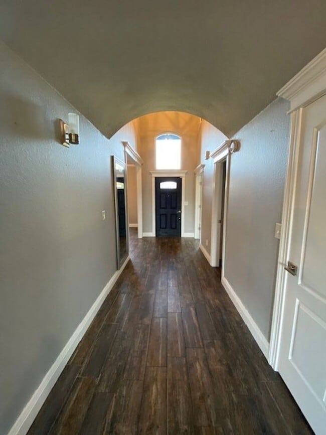 Gated Community 5 Bedrooms 4 Full Baths 3... House House Rental in