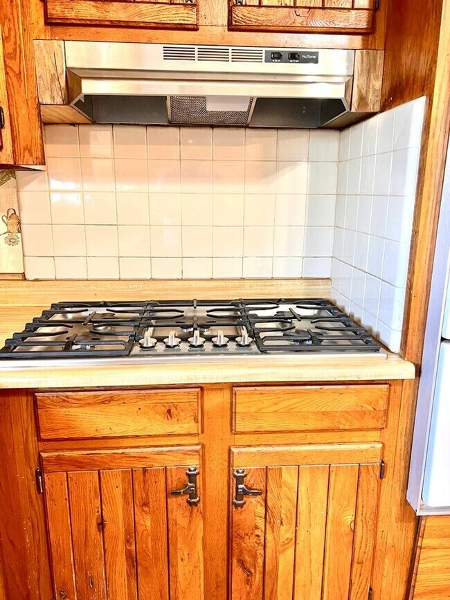 18425 Blake Manor Rd Unit A