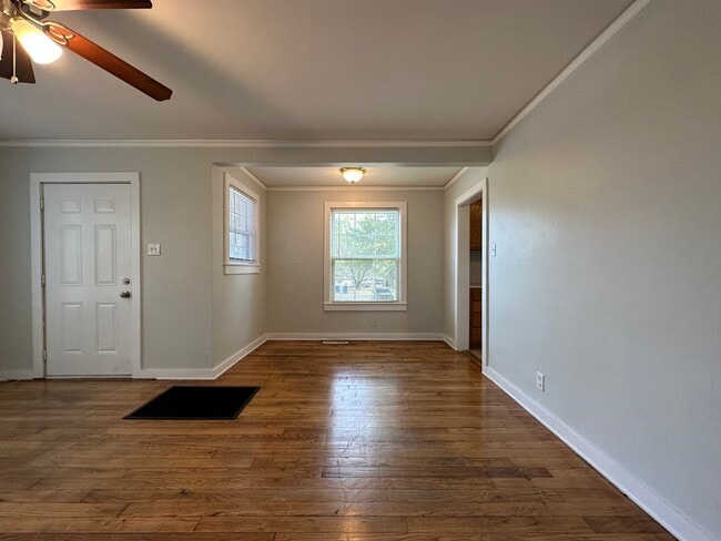 Photo - 4024 MacArthur Dr