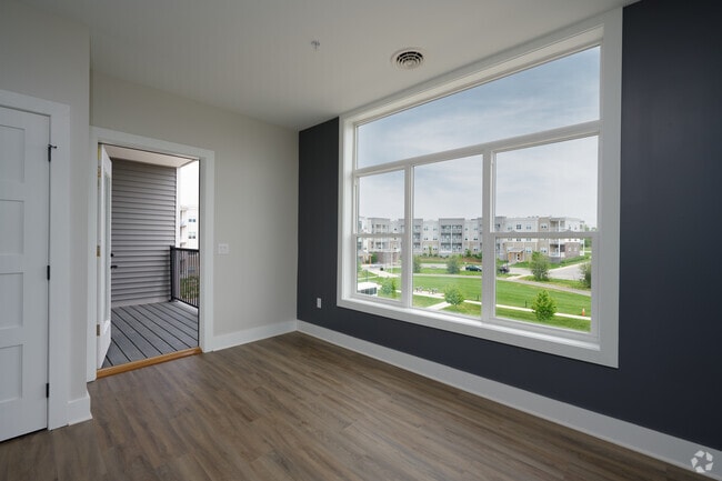 2 BR, 2 BA - 1315 SF Patio Entrance.