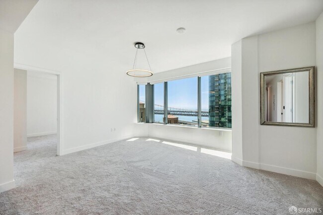 Photo - 280 Spear St
