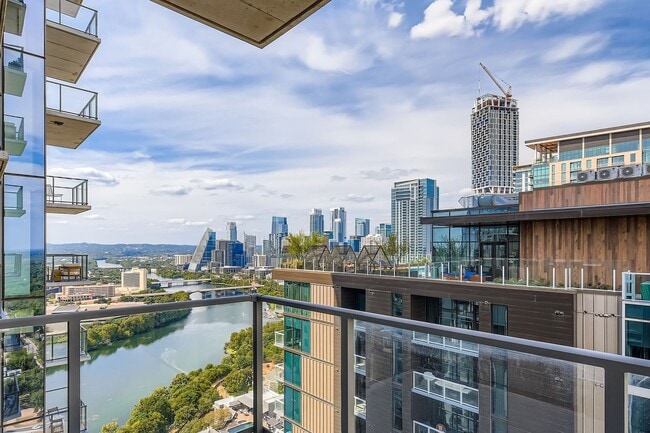 Photo - Gorgeous 30th Floor 2BD / 2BA Corner Sky R...