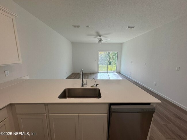 Photo - 578 Holly Lks Dr